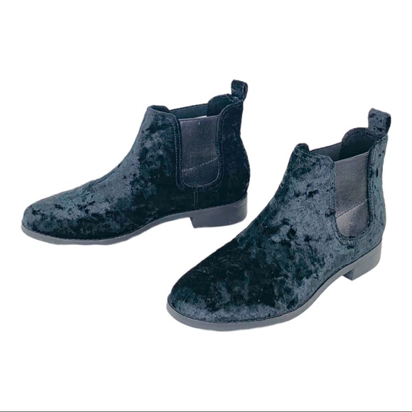 TOMS ELLA Velvet Ankle Booties NEW  In Faded Black Suede Womens Size 6 - Picture 10 of 11